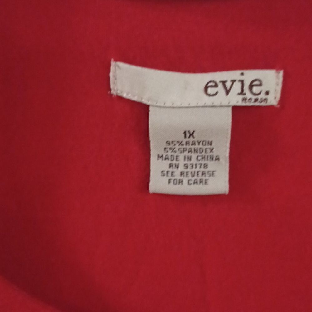 Evie Red Tank - Picture 3 of 3